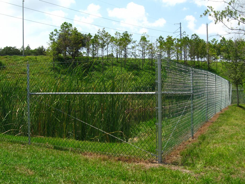 Lt. Commercial Chain Link WNo Top Rail View1 from Lanier Fence Inc in